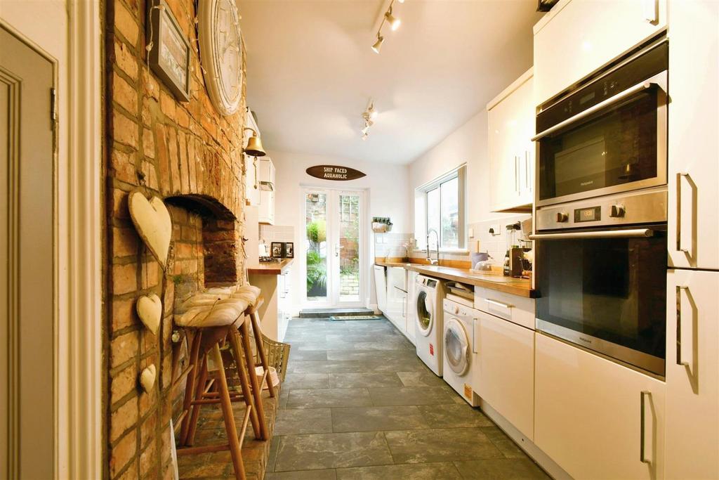 17 Scarcroft Road (24).jpg