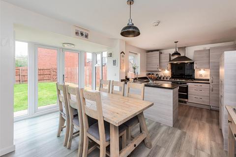 4 bedroom house for sale, 35 Chalmers Road, Baggeridge Village, Dudley