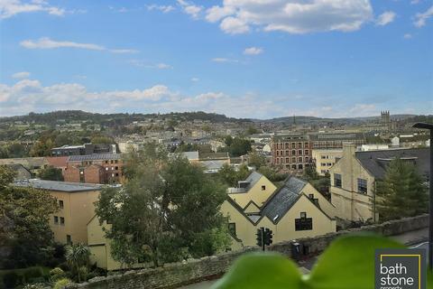 4 bedroom end of terrace house for sale - Wells Road, Bath