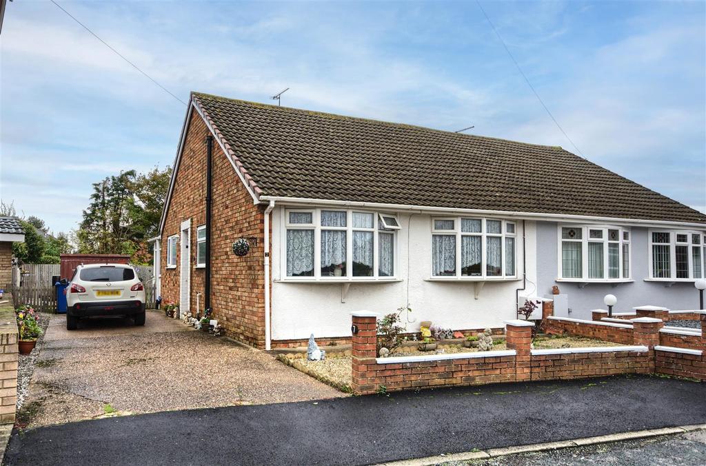 Bellcroft Road, Thorngumbald 2 bed semidetached bungalow for sale £