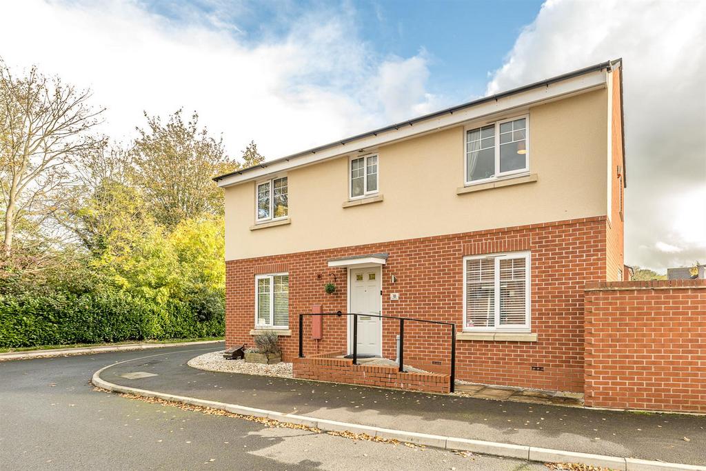 Morrow Way, Wollaston, Stourbridge, DY8 4GE 4 bed detached house for