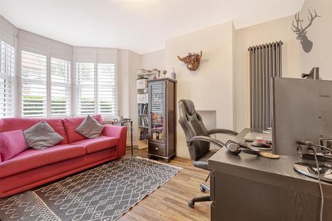 2 bedroom flat to rent - Fleeming Road, London E17