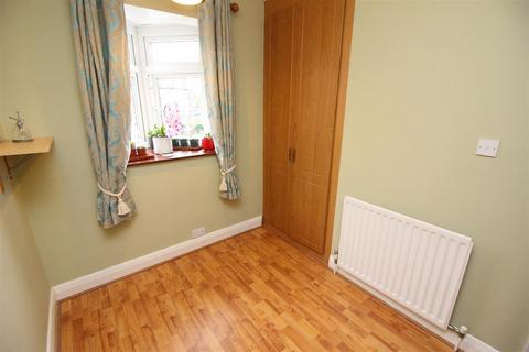 73 Burnham Drive, Worcester Park, KT4 8SE