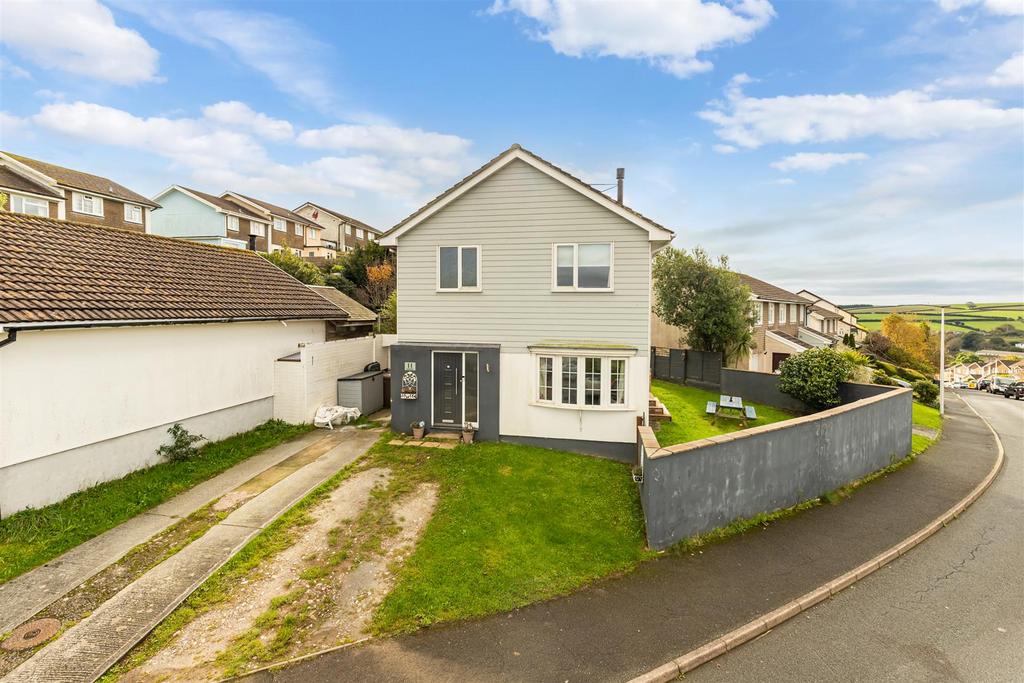 Saffron Park, Kingsbridge 3 bed detached house for sale £475,000