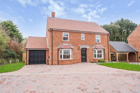 4 bedroom detached house for sale, The Steddles, Yapton