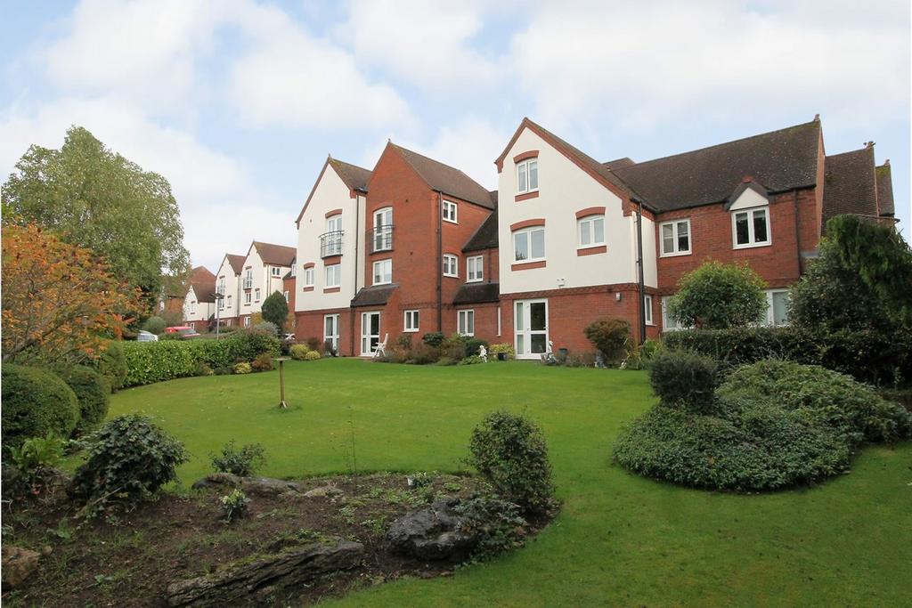 Worcester Road, Hagley, Stourbridge, DY9 2 bed apartment for sale £