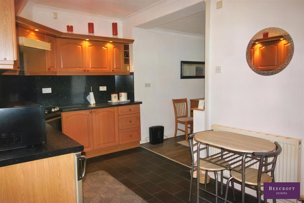 Barnsley Road, Darfield, Barnsley 2 bed terraced house for sale £130,000
