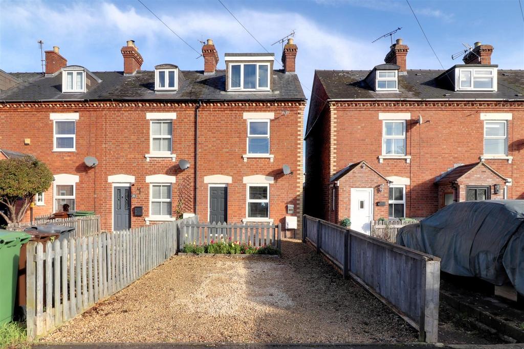 Avenue Terrace, Stonehouse 3 bed end of terrace house for sale £282,000