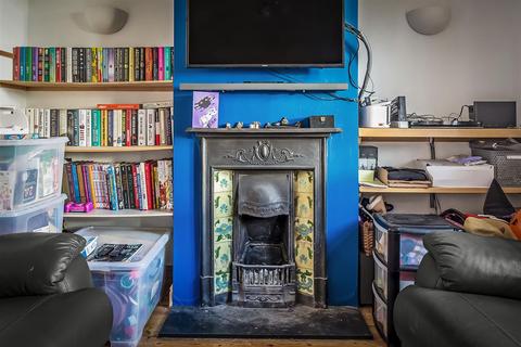 52 Lagham Road, South Godstone, Godstone, RH9 8HB