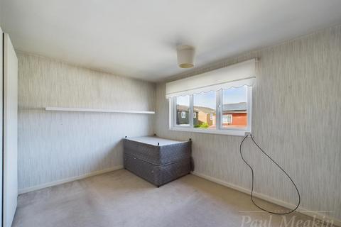 65 Applegarth, New Addington, Croydon, CR0 9DD