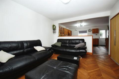 2, Ringrose Cottages Northside Road, Hollym, Withernsea, HU19 2RS
