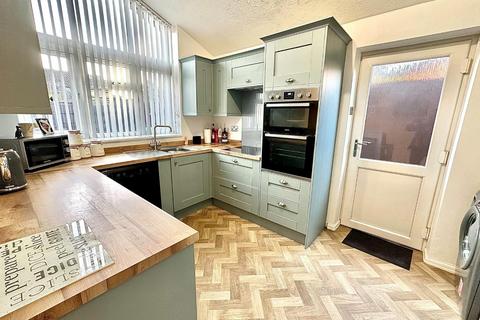 3 bedroom detached bungalow for sale, Woodhall Close, West Hunsbury, Northampton NN4