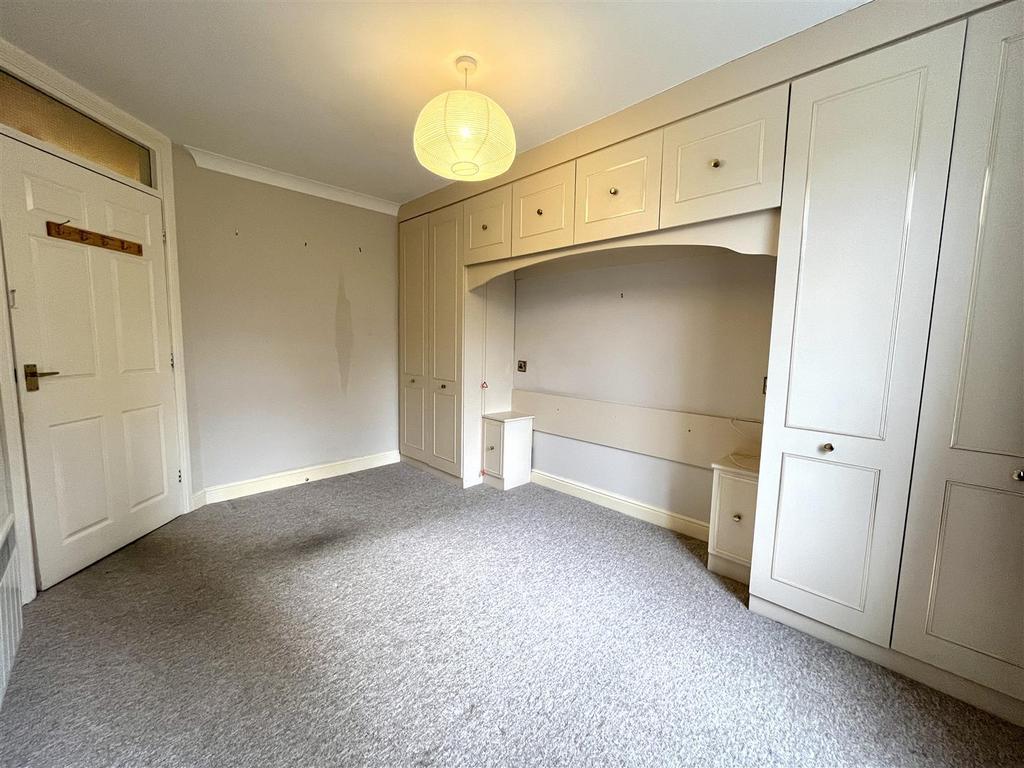 Bedroom Aspect 2