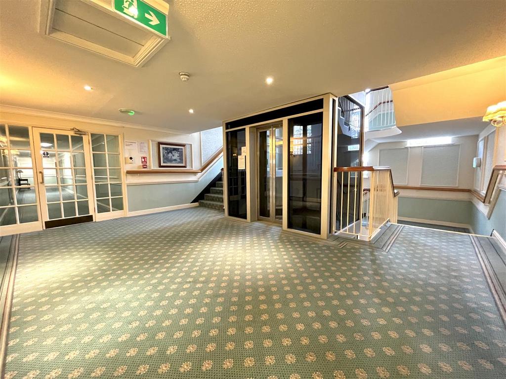 Communal Landing
