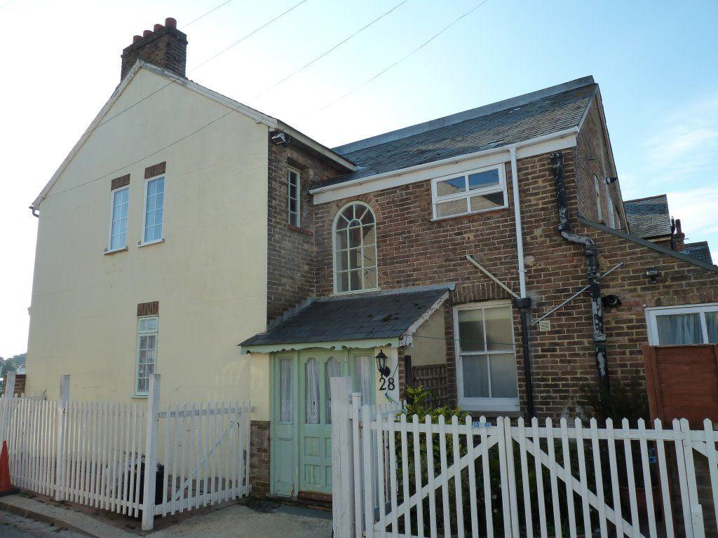 Linden Road, Bognor Regis 2 bed flat £995 pcm (£230 pw)