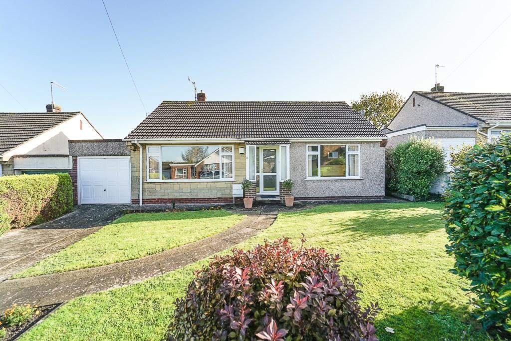 Heathfield Way, Nailsea, Bristol, BS48 2 bed detached bungalow for sale