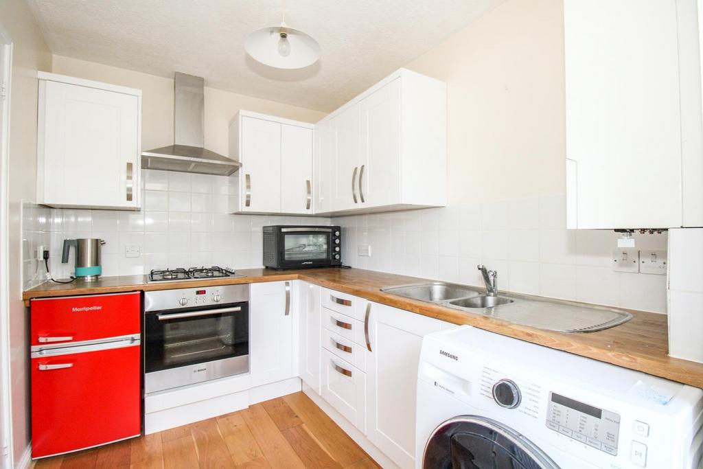 Jones Close, Yatton, North Somerset, BS49 4RA 2 bed terraced house for