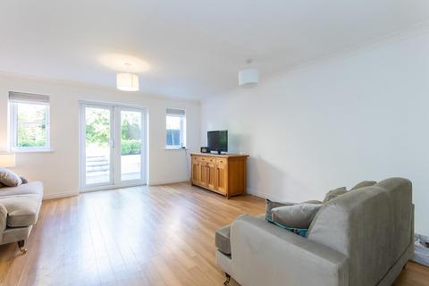 5 Fishers Mead, Long Ashton, Bristol, BS41 9EF