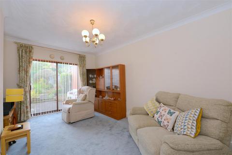 4 bedroom semi-detached house for sale, Woodfield Road, Copthorne, Shrewsbury
