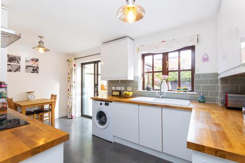 2 Halletts Way, Portishead, Bristol, BS20 6BT