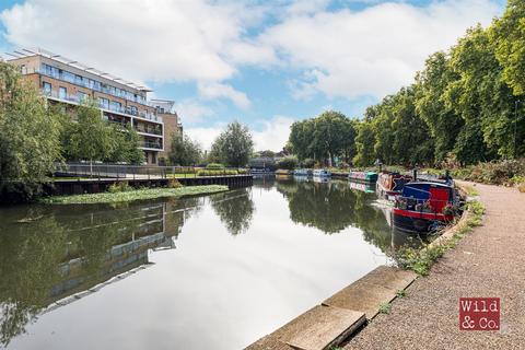 2 bedroom flat for sale, Harry Zeital Way, London