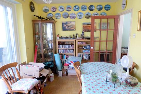 27 Gilbert Road, Harefield, Uxbridge, UB9 6NQ