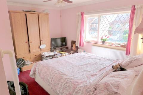 27 Gilbert Road, Harefield, Uxbridge, UB9 6NQ