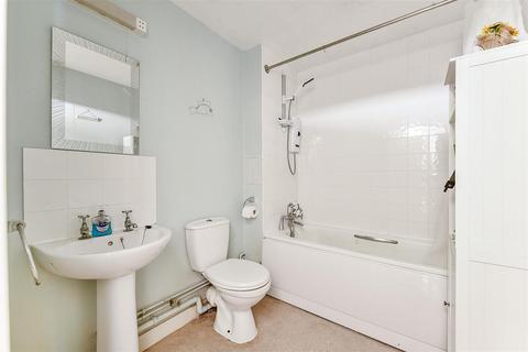 14, Williams House Berwick Close, Southampton, SO16 8DA