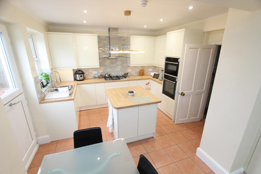 Spring Road, Kempston, Bedford, MK42 3 bed semidetached house for sale