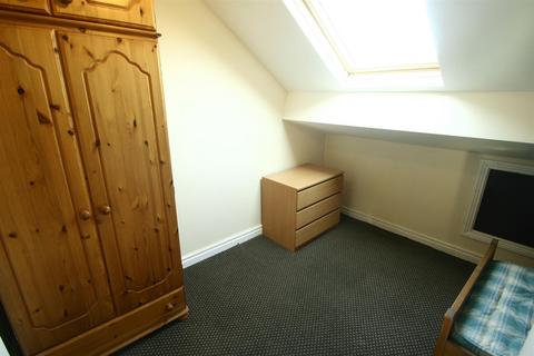 4 bedroom maisonette to rent, Heaton Road, Heaton, NE6