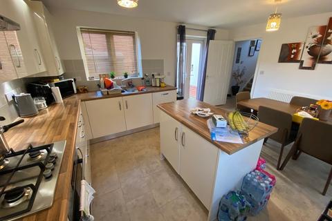 3 bedroom detached house for sale - Alderney Avenue, Bletchley, Milton Keynes, MK3