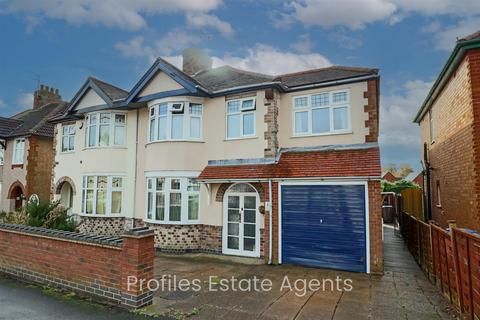 4 bedroom semi-detached house for sale, Welwyn Road, Hinckley