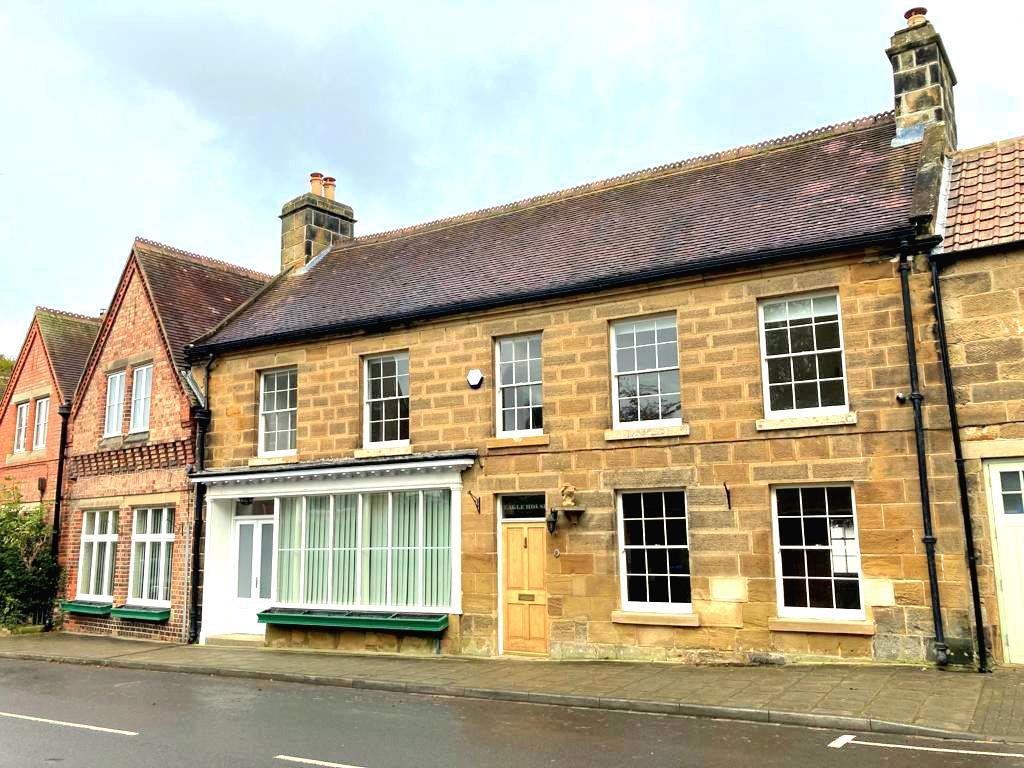 Station Road, Great Ayton, Middlesbrough 8 bed detached house £2,100