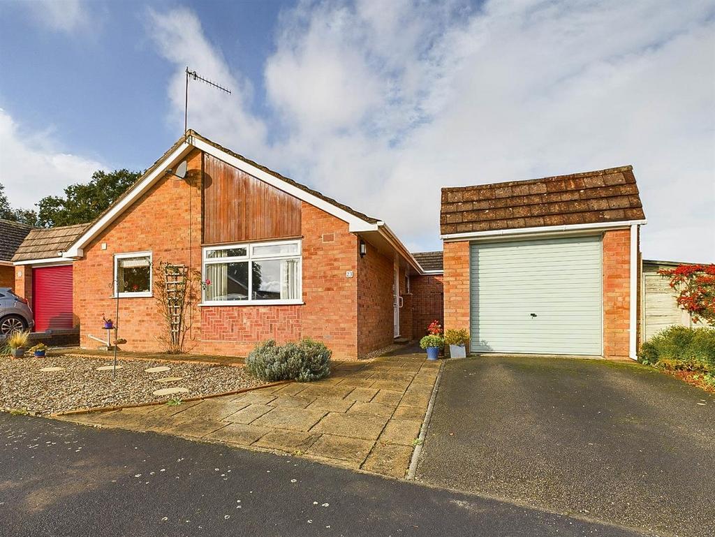 Ryall Meadow, UptonUponSevern, Worcester 3 bed detached bungalow for