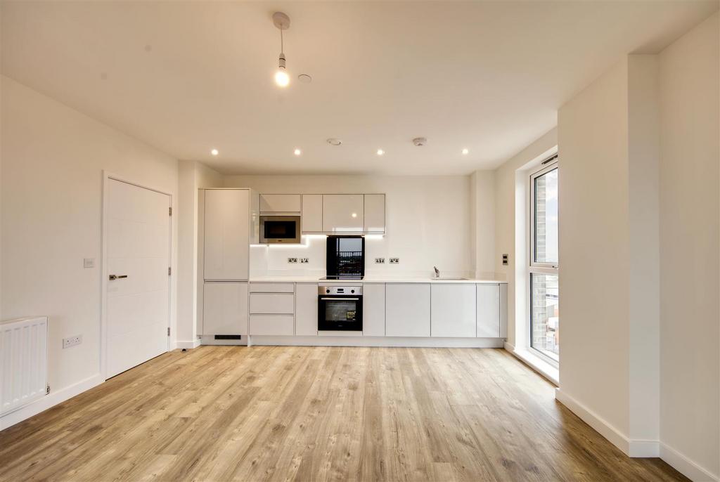 Kitchen2.jpg
