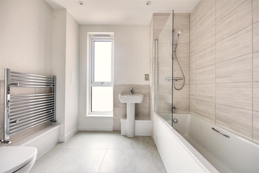 Bathroom1.jpg