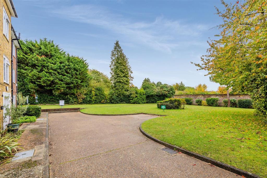 LANCASTER COURT, 33 (20 FROM 40)-39.jpg