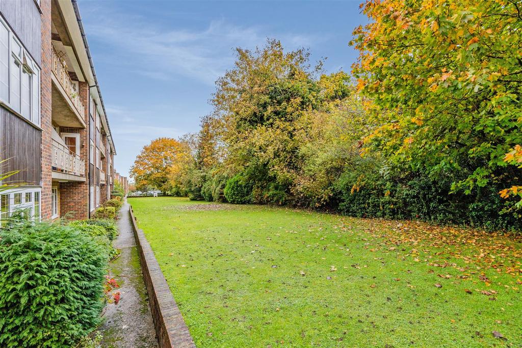 LANCASTER COURT, 33 (20 FROM 40)-37.jpg
