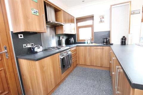 41 Albert Avenue, Bradford, BD10 9QJ