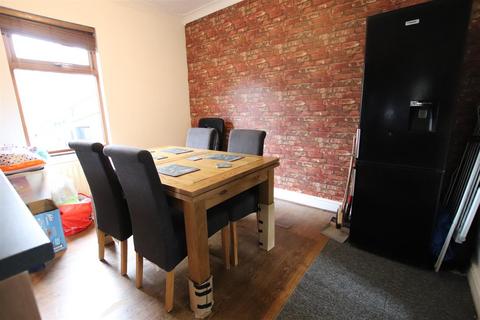 41 Albert Avenue, Bradford, BD10 9QJ