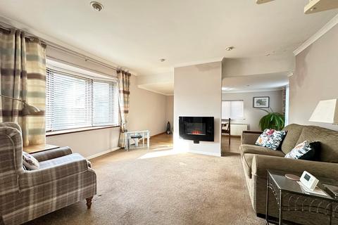 3 bedroom semi-detached bungalow for sale - Wallace Crescent, Chelmsford, CM2