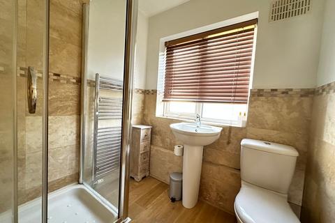 45 Wallace Crescent, Chelmsford, CM2 9QN