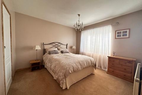 45 Wallace Crescent, Chelmsford, CM2 9QN