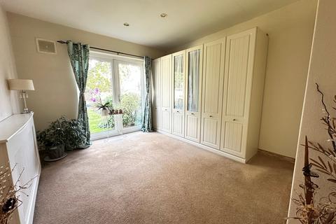 45 Wallace Crescent, Chelmsford, CM2 9QN