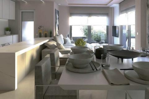 3 bedroom apartment, Av. Condes de San Isidro
