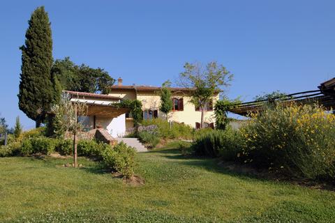 7 bedroom property, Loc. Racciano