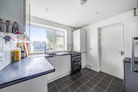 3 bedroom detached house for sale, Lower Sunbury,  Sunbury-on- Thames,  TW16