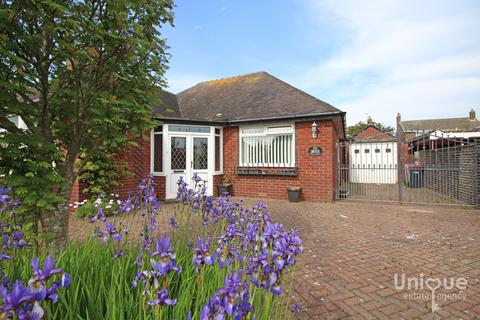 2 bedroom bungalow for sale, Broadway,  Fleetwood, FY7