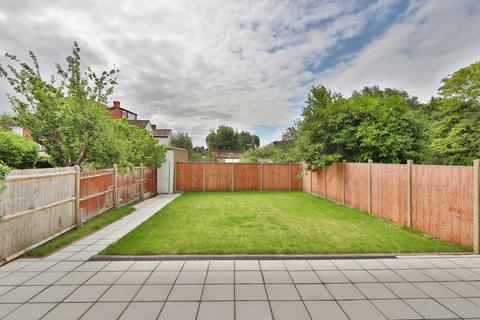 32 Coombe Lane West, Kingston Upon Thames, KT2 7BX