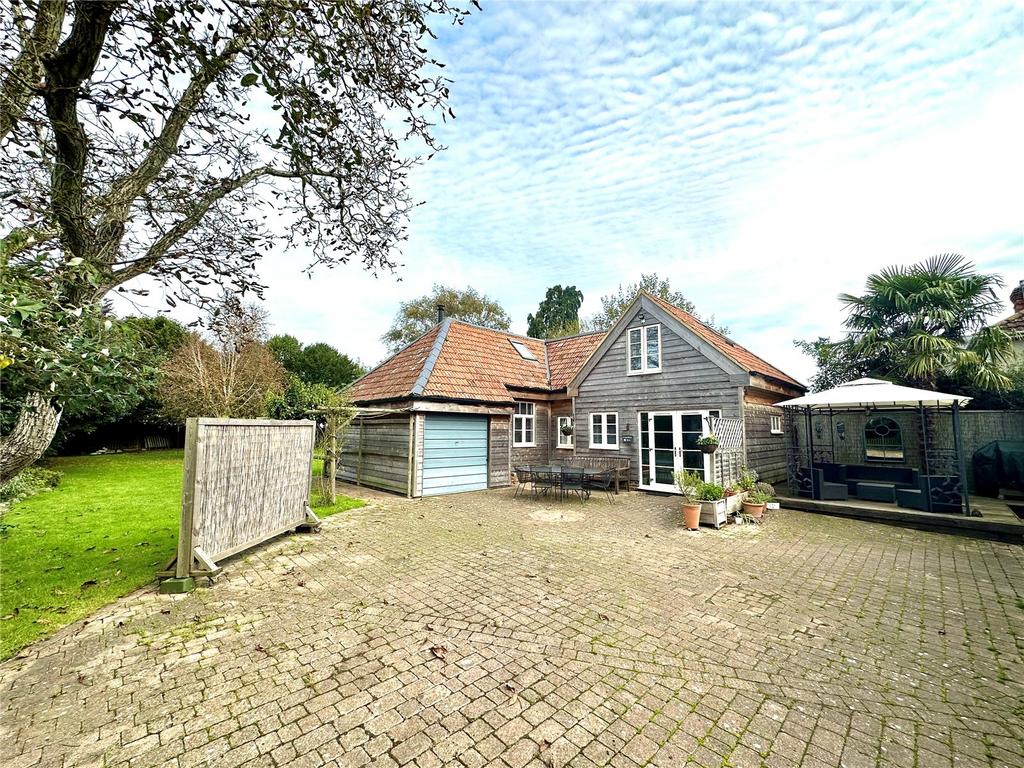 Hightown Road, Ringwood, Hampshire, BH24 5 bed detached house for sale